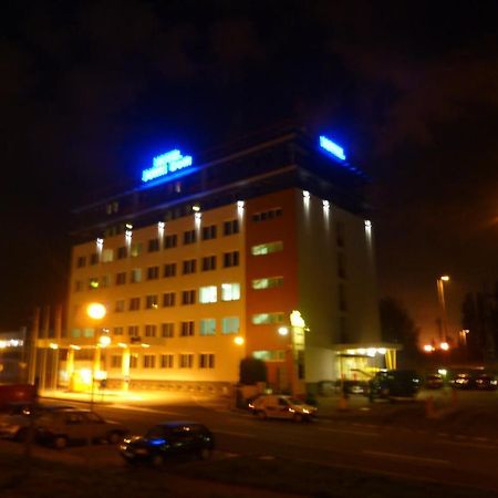 Hotel Jurki Dom Bratislava Eksteriør billede
