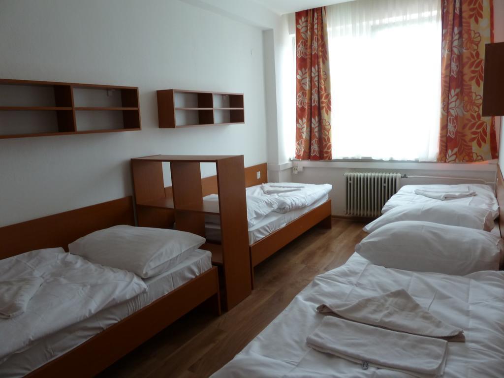 Hotel Jurki Dom Bratislava Eksteriør billede